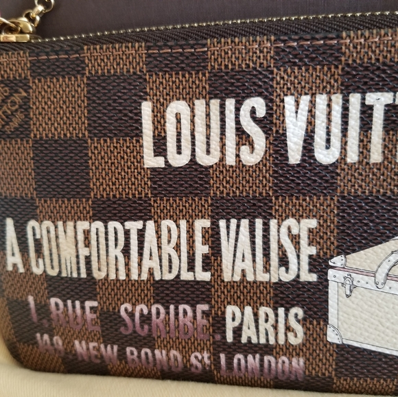 Louis Vuitton LIMITED EDITION  πβ΄πβββ - Picture 4 of 16